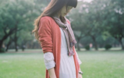 阳光的味道暖暖的(亲近自然的陌陌美女头像)