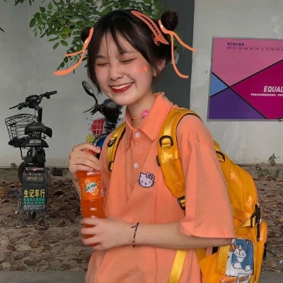 没有比收集日落还要浪漫的事(秋季橘子味的橙色系女生头像)