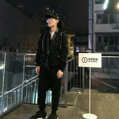 我要亲手给你幸福别人我不放心(超拽情侣头像霸气冷酷图片精选)