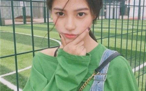 世界晴朗万物可爱(快手头像女生可爱霸气迷人)