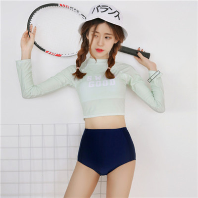 夏天来了一起去玩水吧(俏皮可爱元气少女头像高清图片)