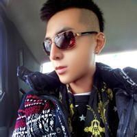 年轻就一回谁会惯着谁(非主流霸气男生个性头像戴墨镜的)