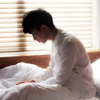 拥有太多故事却都没有后来(意境男生头像唯美高清系列精选)
