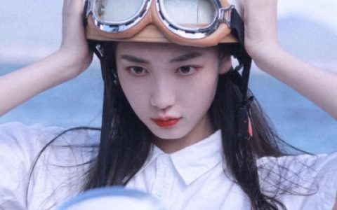 超级好看的女生头像(女生海边头像小清新气质)