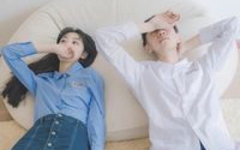 甜蜜情侣头像一男一女(两人拥抱的唯美小清新情侣头像)