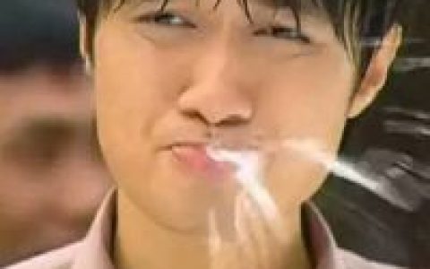 真正爱你的人不会嫌弃你(特别搞笑的情侣头像一对两张精选)