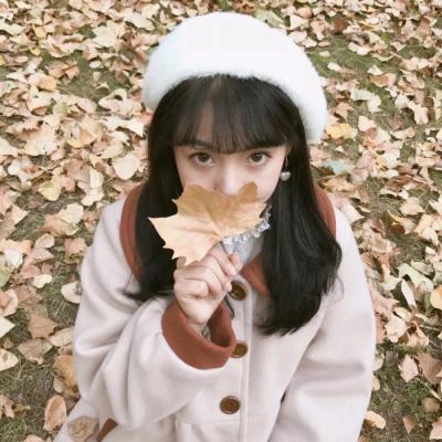 这个年纪太尴尬有野心没能力(文艺小清新女生头像精选)
