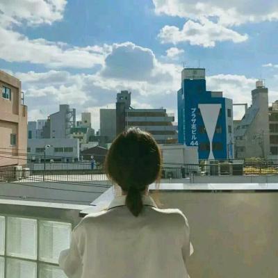 你是我的灯塔还是风暴(抖阴可爱的美女头像背影图片气质)