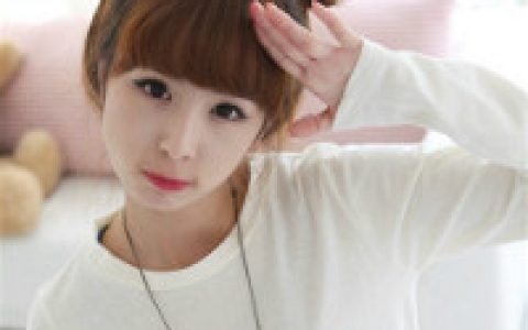 带有文字的女生头像_喜欢在你面前无拘无束的样子