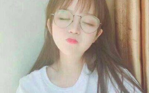 不会有人莫名其妙的对你好(青春可爱俏皮女生yy头像精选)