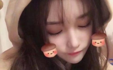 笑容背后藏着多少辛酸(美女抖阴可爱萌萌哒的头像)