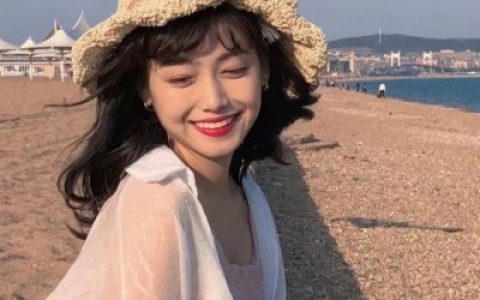 我一生下来就是个无齿的人(女生最火的头像网红小清新)