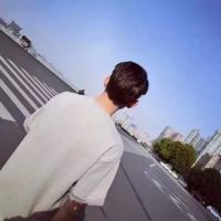 所有的相见恨晚都是恰逢其时(失恋男生空间个性头像)