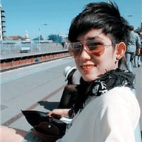 回忆是刀割痛每个细胞(阳光男孩个性空间QQ头像)