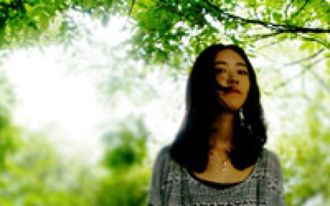 生活中唯美个性女生抖阴头像_心头那一抹抑郁的疼痛