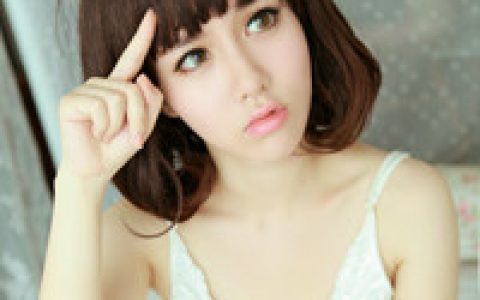 我要的只是一个怀抱而已_意境好看的美女QQ头像