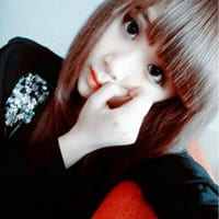 原地浅唱巴赫的协奏曲_最新非主流好看女生抖阴头像