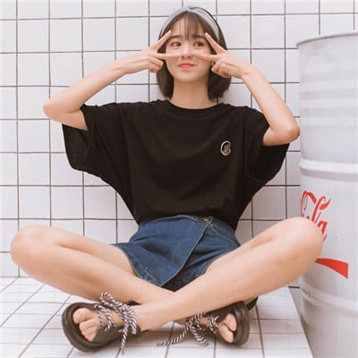 春风再美也比不上你的笑(女生小清新唯美美女头像精选)