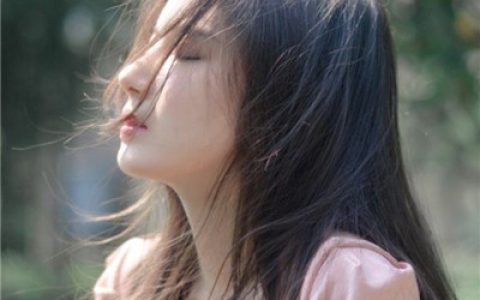 爱的龙卷风已席卷整个心脏(女生唯美小清新伤感头像)
