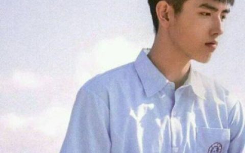我的心被你一句不爱了撕碎(可爱女生帅气男生情侣头像两张一对)
