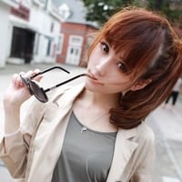 非主流意境女生抖阴头像_幸福会一触即碎