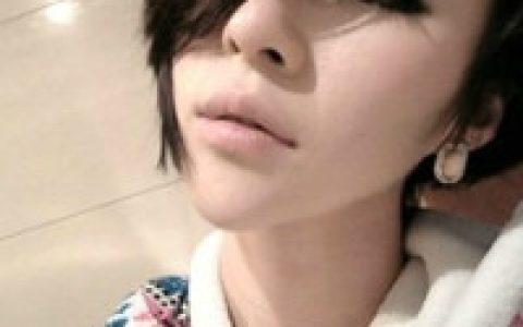 我微笑着原谅了自己_伤感绝望的非主流女生QQ头像