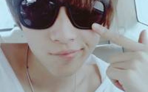 原来你还是不了解我要的(郁闷伤感的抖阴男生头像)