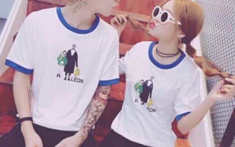 搞怪秀恩爱情侣专属头像两张(00后清新唯美情侣微博头像一对)