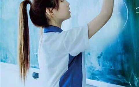校服头像女生好看的(校服女生头像小清新开学季专属)