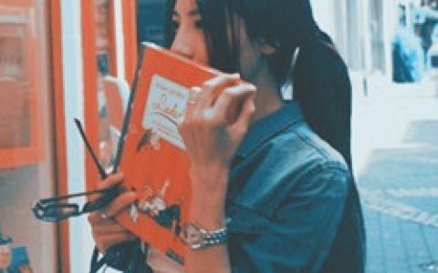 学会只爱自己_忧伤的非主流女生头像