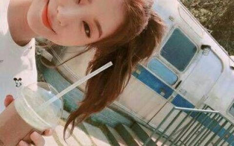 能够握紧的就别放了(可爱女生头像小清新最新流行)
