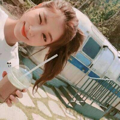 能够握紧的就别放了(可爱女生头像小清新最新流行)