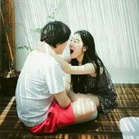 指尖的幸福只有你懂(情侣抖阴头像一对两张图片大全精选)