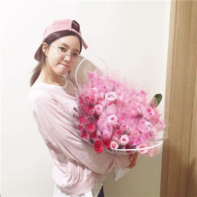我很想私奔但是只有我一个人(粉色系女生头像可爱小仙女)