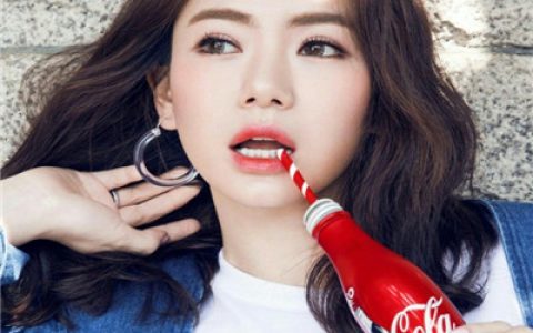 你温柔目光是我心安所在(戚薇抖阴头像高清图片大全)