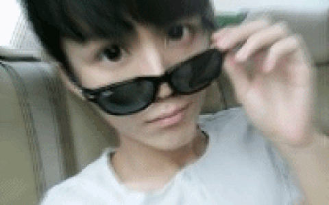 我姓魏却不是你的未来(抖阴会员闪动头像男生非主流精选)