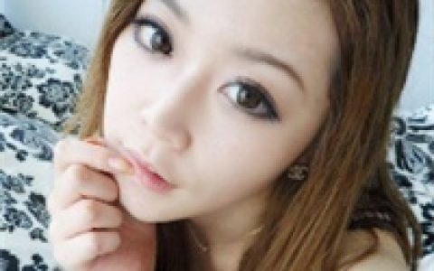 我努力的安慰自己_非主流伤感女生QQ头像