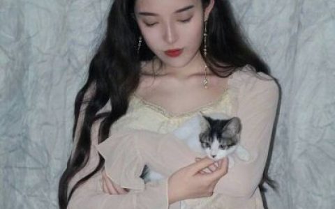 甜美不失个性的女生头像(唯美小清新的女生个性头像)