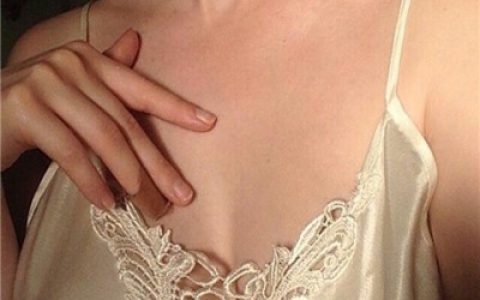 女生优雅成熟潮感十足图片(优雅成熟一点的女头像高清)