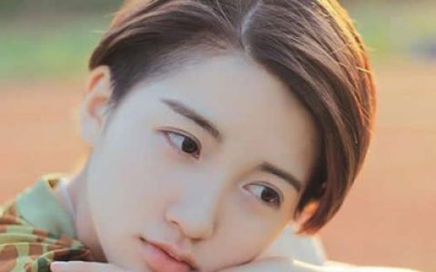 清纯唯美女生军训头像(最美军训女生图片迷彩服女生头像)
