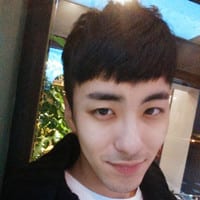 一个人的愚人节该如何度过(孤单男生抖阴个性头像)