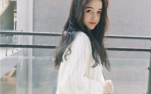 侧脸带着淡淡的忧伤与厌世(女生唯美好看侧面头像)