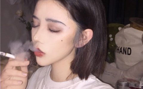 水晶鞋的幸福要靠自己寻找(超拽炫酷女生头像大全最新)