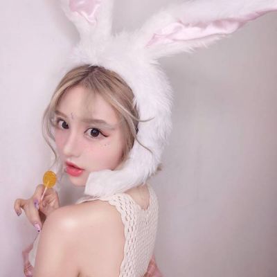 和你疯疯癫癫走完这一世(高清俏皮可爱女生微博头像最新)