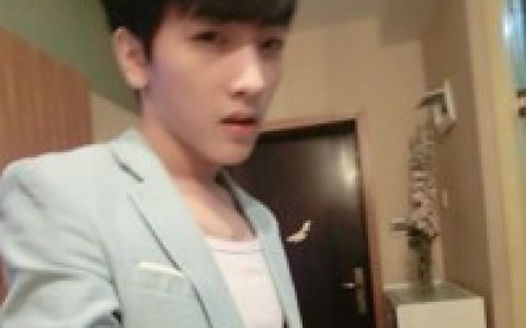 伤人的是实现不了的海誓山盟(非主流帅气的男生抖阴头像)