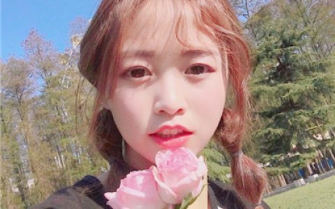 我今天的颓废全都拜你所赐(森系女生拿花遮脸头像精选)