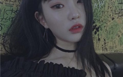 被终止的音符谱不成一首歌(超拽霸气女生头像大全)