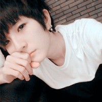 我就是没来由地觉得疲惫和痛苦(好看的青春男生扣扣头像)