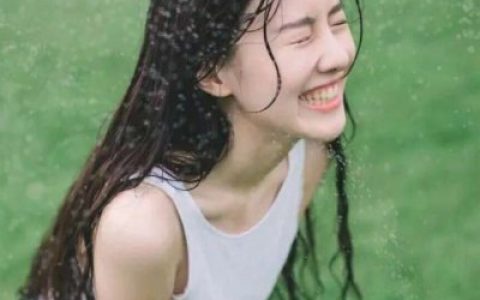 女生就是你越宠她就越可爱啊(好看又文艺的微博头像女)