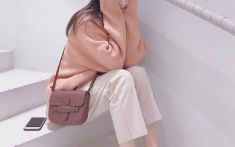 被爱碾过算不上太痛(猪年最流行的女生头像唯美好看)